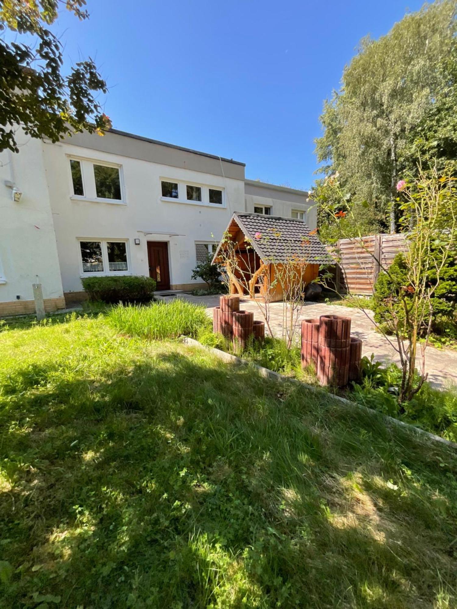 Messe-Apartment, 4 Schlafzimmer, 80 Qm, Garten - 6 Km Zur Messe, Verkehrsguenstig, Ruhig, Parkplaetze Neurenberg Buitenkant foto
