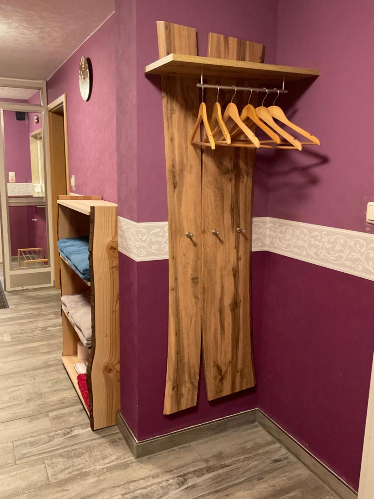 Messe-Apartment, 4 Schlafzimmer, 80 Qm, Garten - 6 Km Zur Messe, Verkehrsguenstig, Ruhig, Parkplaetze Neurenberg Buitenkant foto